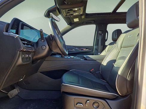 Used 2022 Cadillac Escalade Sport w/ Touring Package image 22