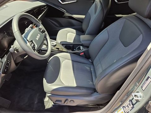 Used 2026 Kia Niro Wind w/ Wind Preserve Package FWD image 10