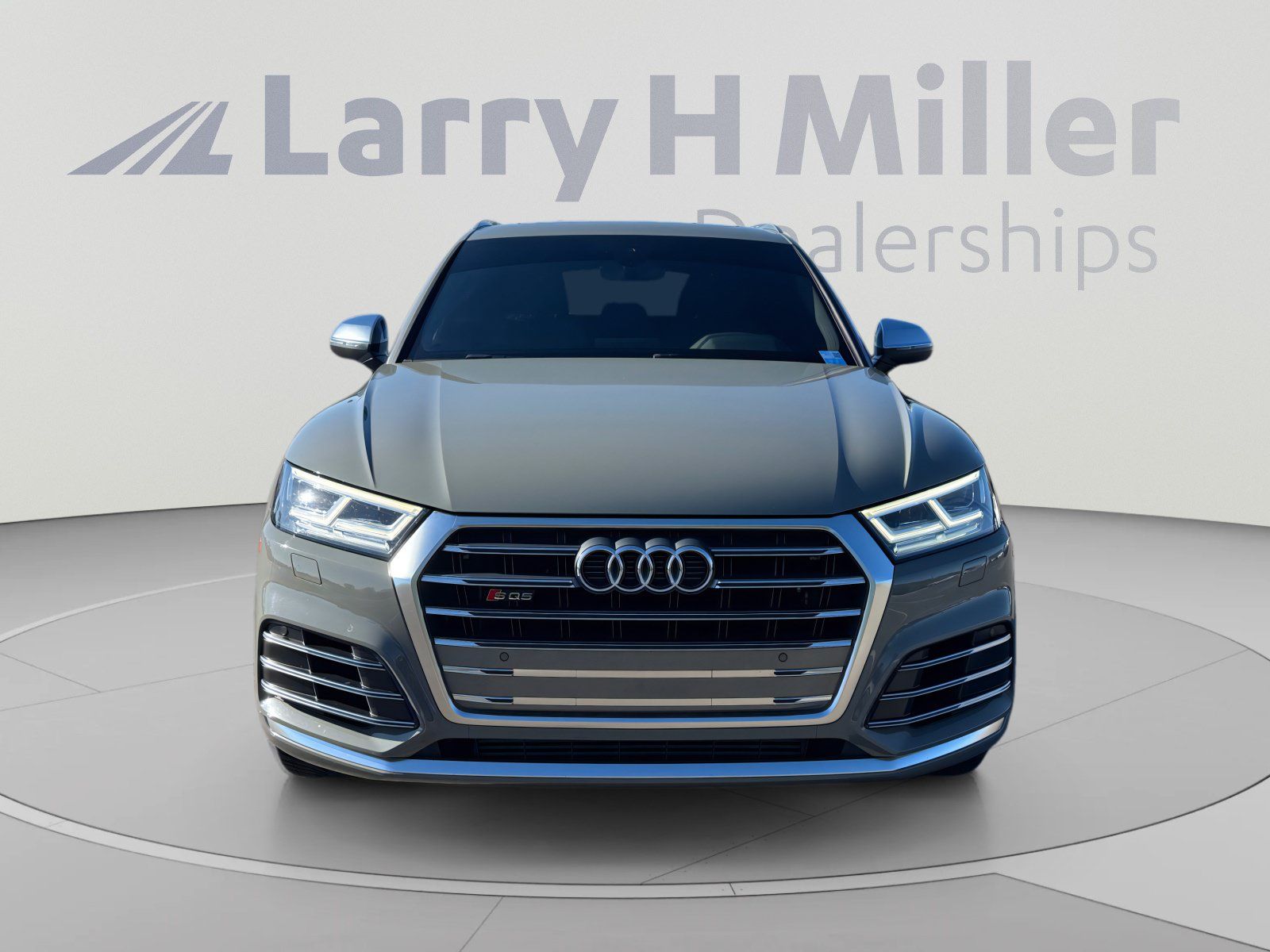 Used 2019 Audi SQ5 Premium Plus w/ Premium Plus Package AWD/4WD image 8
