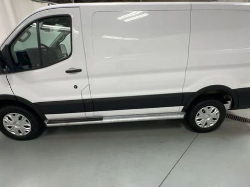 Used 2025 Ford Transit 250 Low Roof w/ Exterior Upgrade Package RWD image 5