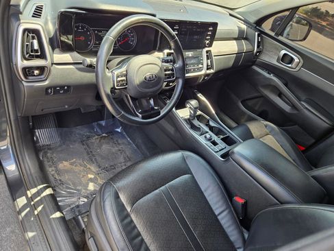 Used 2021 Kia Sorento EX w/ Panoramic Sunroof Package FWD image 18