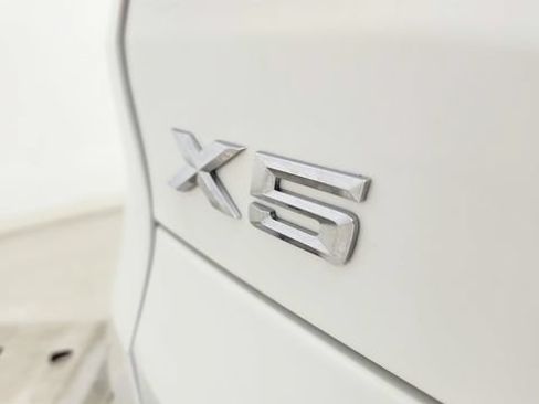 Used 2024 BMW X5 sDrive40i w/ Premium Package RWD image 34