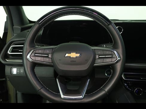 Used 2024 Chevrolet Traverse LT w/ Enhanced Driving Package FWD image 49