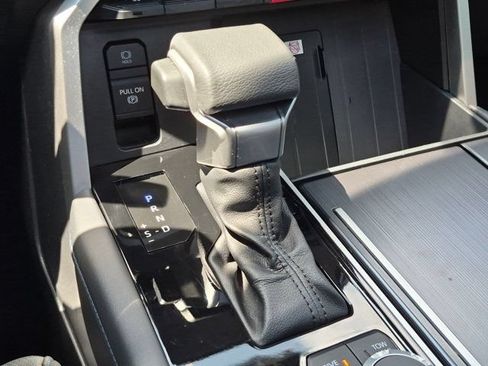 Used 2023 Toyota Tundra Platinum AWD/4WD image 16