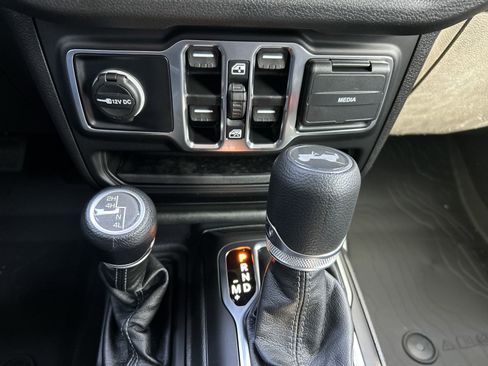 New 2025 Jeep Wrangler Sport S image 31