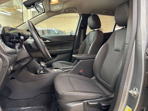 Used 2025 Buick Encore GX Preferred FWD image 25
