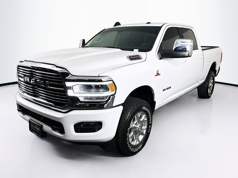 Used 2024 RAM 2500 Laramie image 3