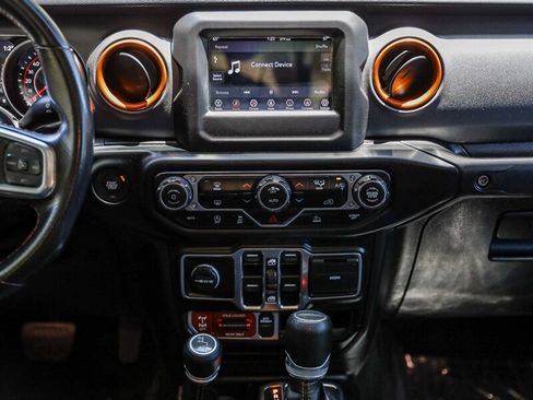 Used 2020 Jeep Gladiator Mojave w/ LED Lighting Group AWD/4WD image 18