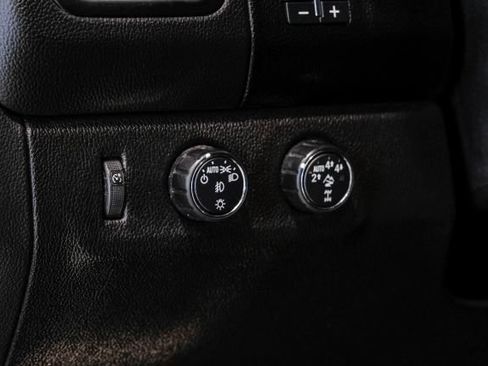 Used 2019 Chevrolet Colorado ZR2 w/ Colorado ZR2 Bison Edition AWD/4WD image 25