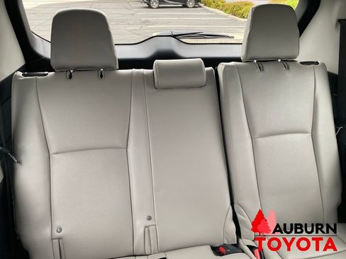 New 2026 Toyota Grand Highlander AWD Hybrid image 13