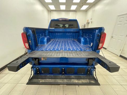 Used 2022 GMC Sierra 1500 Elevation image 12