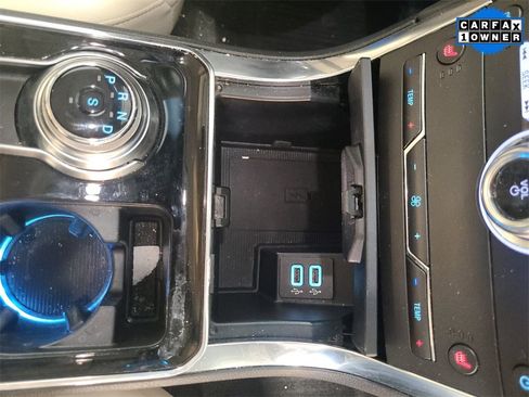 Used 2020 Ford Edge Titanium image 17