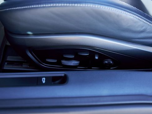 Used 2021 Porsche 911 Turbo S image 34