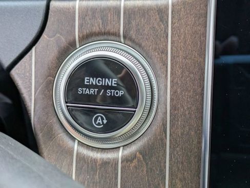 Used 2025 Mercedes-Benz E 350 Sedan image 29