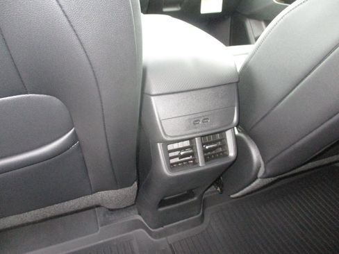 New 2026 Chevrolet Equinox LT w/ Convenience Package II image 12