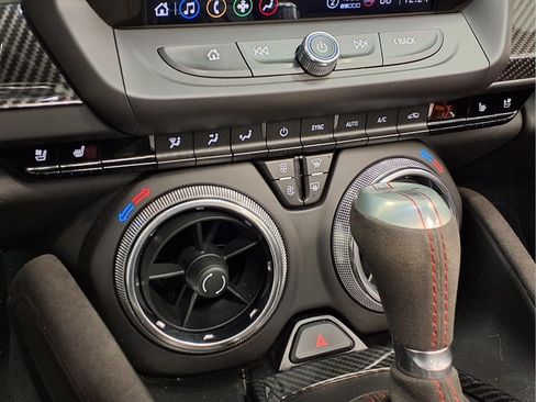 Used 2022 Chevrolet Camaro ZL1 RWD image 9