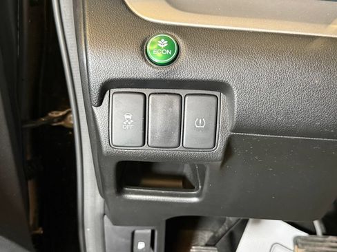 Used 2014 Honda CR-V LX image 16