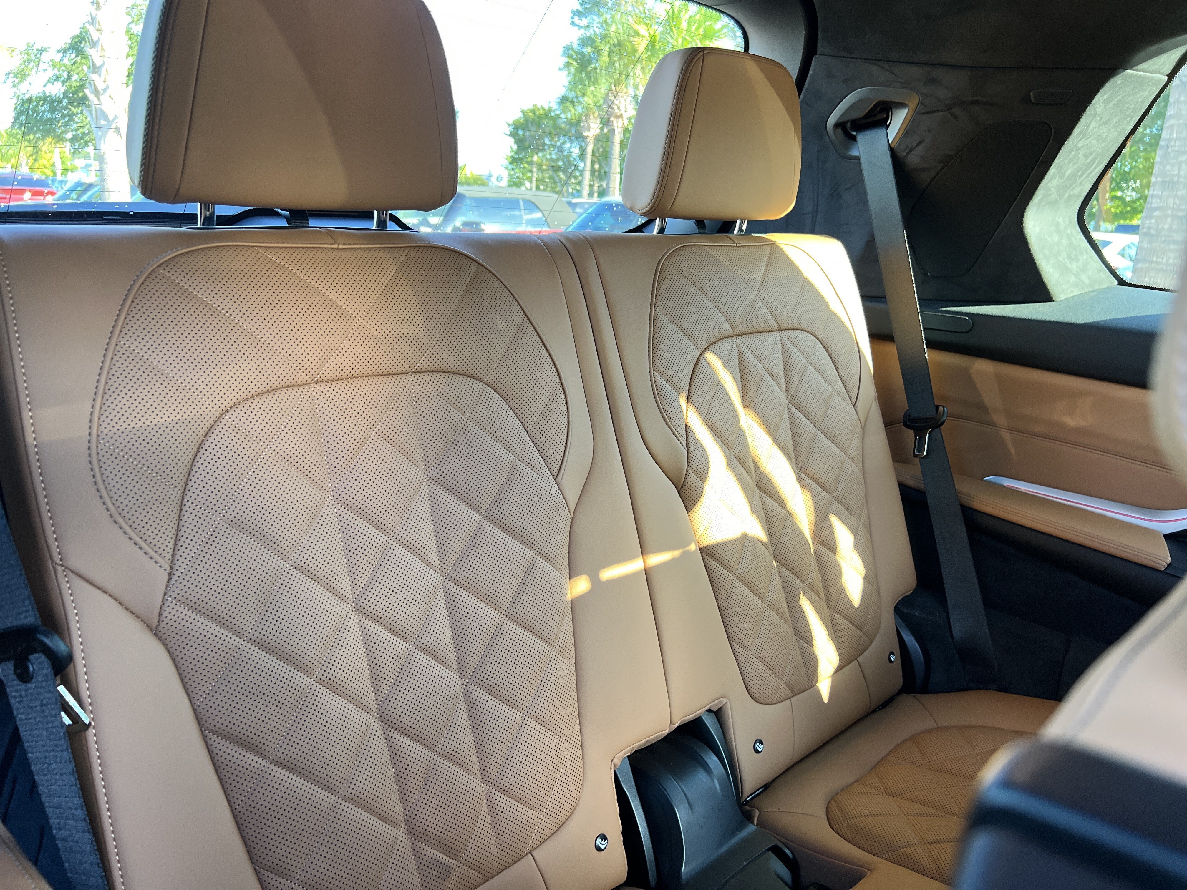 Certified 2026 BMW X7 xDrive40i w/ Executive Package AWD/4WD image 32