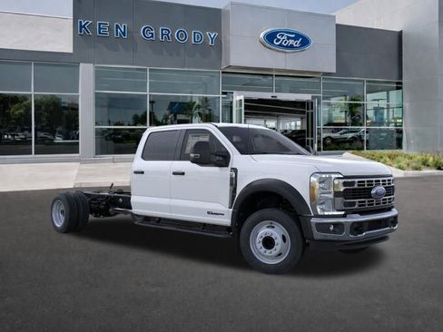 New 2026 Ford F550 2WD Crew Cab Super Duty image 1