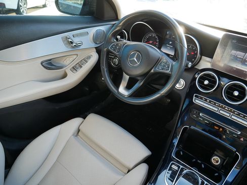 Used 2016 Mercedes-Benz C 300 4MATIC Sedan image 9