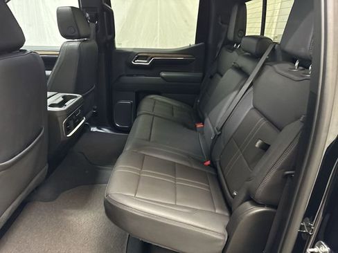 Used 2023 Chevrolet Silverado 1500 High Country w/ Technology Package AWD/4WD image 13