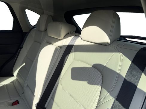 Certified 2024 MAZDA CX-5 AWD 2.5 S w/ Preferred Package image 16