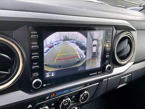 Used 2020 Toyota Tacoma TRD Off-Road image 27