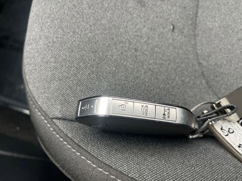 Used 2025 Kia K4 FWD image 21