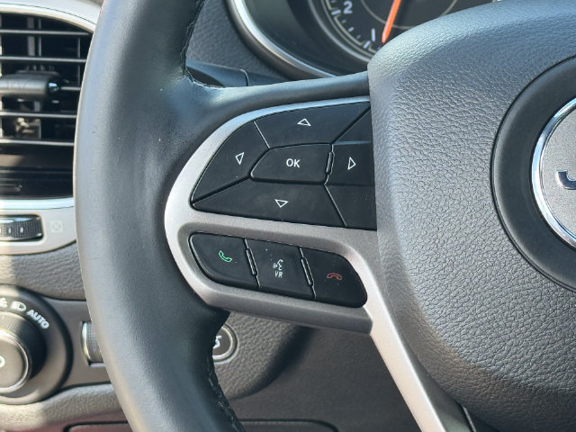 Used 2019 Jeep Cherokee High Altitude AWD/4WD image 24