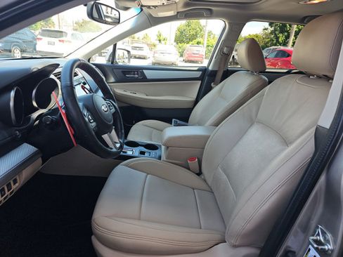 Used 2016 Subaru Outback 2.5i Limited AWD/4WD image 6