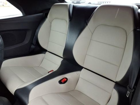 Used 2020 Ford Mustang Premium image 20