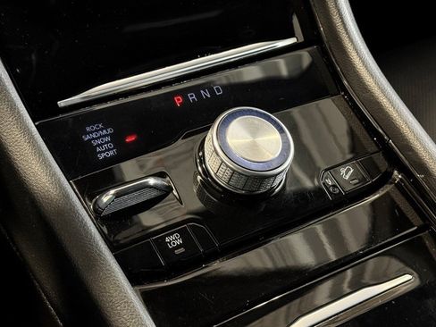 Used 2021 Jeep Grand Cherokee L Overland w/ Luxury Tech Group IV image 43