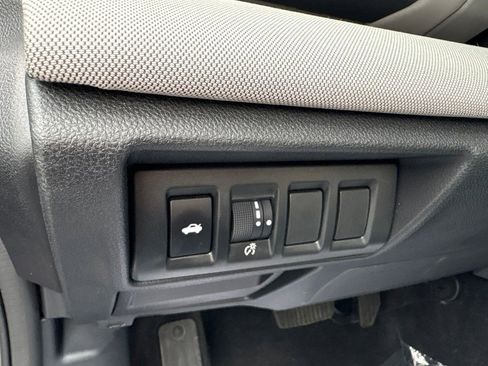 Certified 2025 Subaru Legacy Premium AWD/4WD image 19