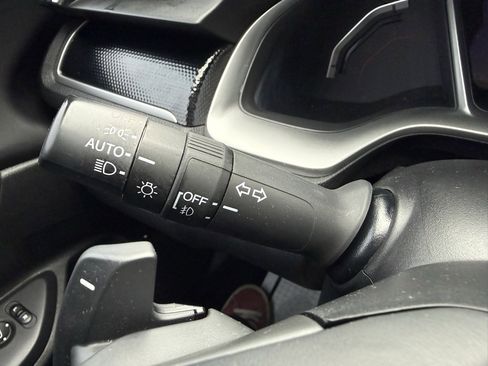 Used 2019 Honda Civic Sport image 22