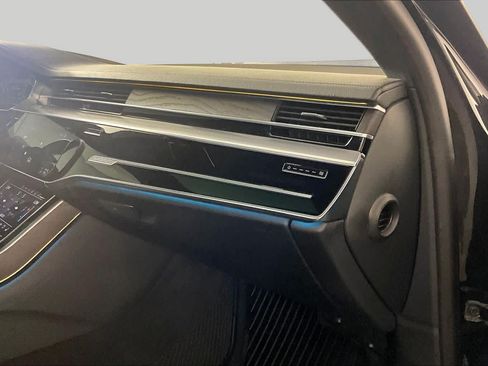 Used 2021 Audi A8 L 4.0T w/ Executive Plus Package AWD/4WD image 18