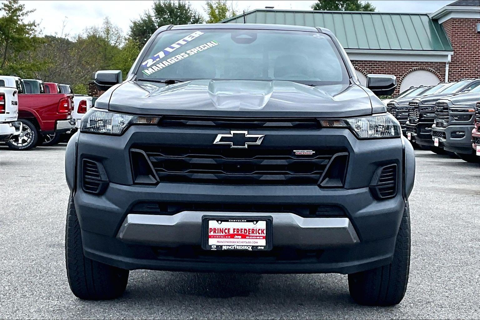 Used 2024 Chevrolet Colorado Trail Boss w/ LPO, Dark Essentials Package AWD/4WD image 2