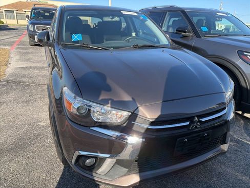 Used 2019 Mitsubishi Outlander Sport image 2