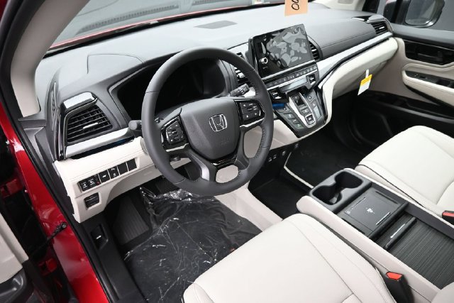 New 2026 Honda Odyssey Touring image 19