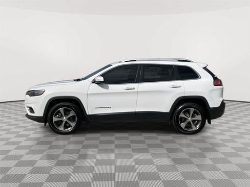 Used 2019 Jeep Cherokee Limited w/ Trailer Tow Group AWD/4WD image 2