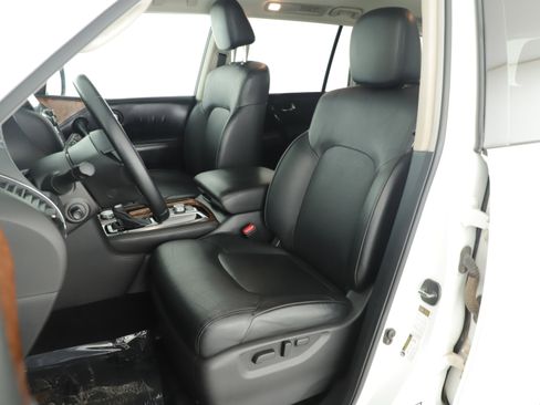 Used 2024 Nissan Armada SL w/ Captain's Chairs Package image 11