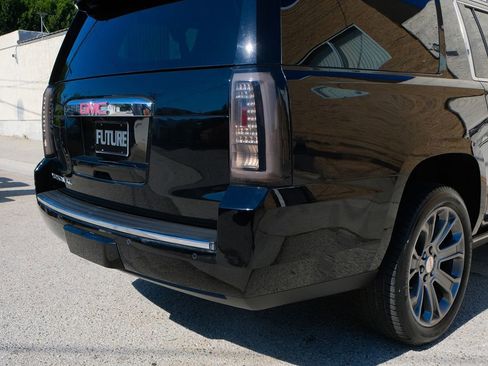 Used 2015 GMC Yukon XL Denali w/ Premium Package image 42