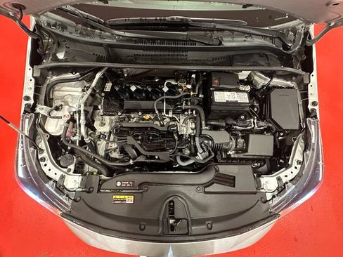Used 2024 Toyota Corolla LE FWD image 27