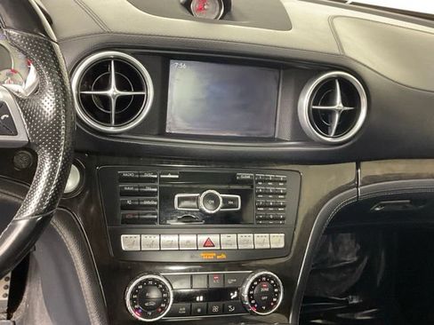 Used 2015 Mercedes-Benz SL 400 image 17