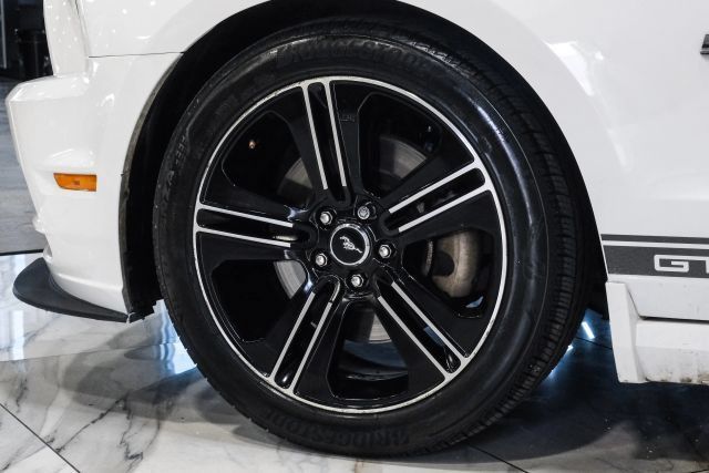 Used 2013 Ford Mustang GT Premium w/ Electronics Pkg RWD image 50