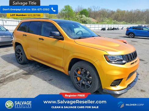 Used 2017 Jeep Grand Cherokee SRT AWD/4WD image 5