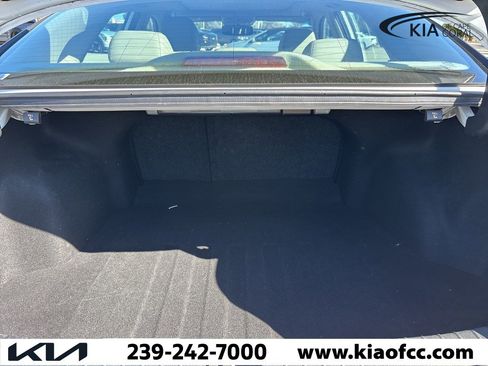 Used 2018 Kia Optima EX w/ Premium Package image 13