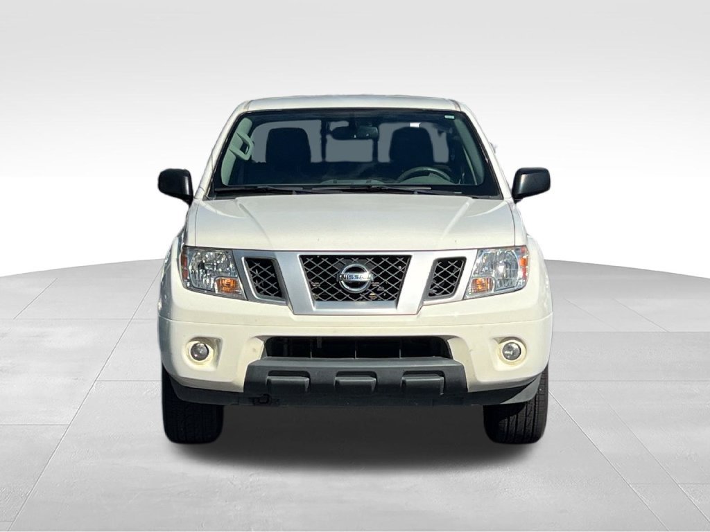 Used 2021 Nissan Frontier SV AWD/4WD image 2
