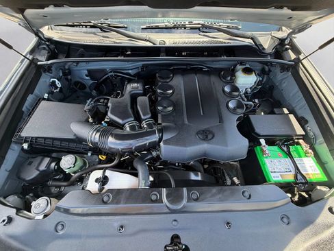 Used 2017 Toyota 4Runner TRD Pro AWD/4WD image 30