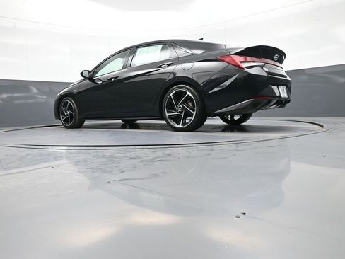 Certified 2023 Hyundai Elantra N Line image 32