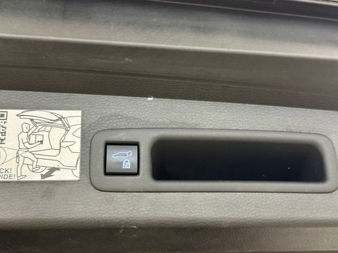 Used 2021 Toyota Sienna XSE FWD image 25